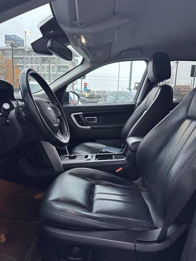 Land Rover Discovery Sport 2.0 TD4 150 CV HSE (12)