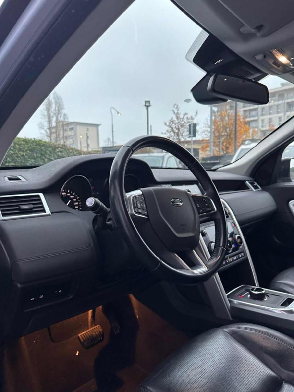 Land Rover Discovery Sport 2.0 TD4 150 CV HSE (13)