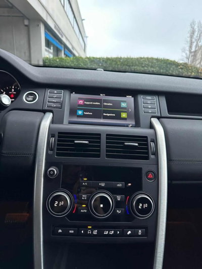 Land Rover Discovery Sport 2.0 TD4 150 CV HSE (14)