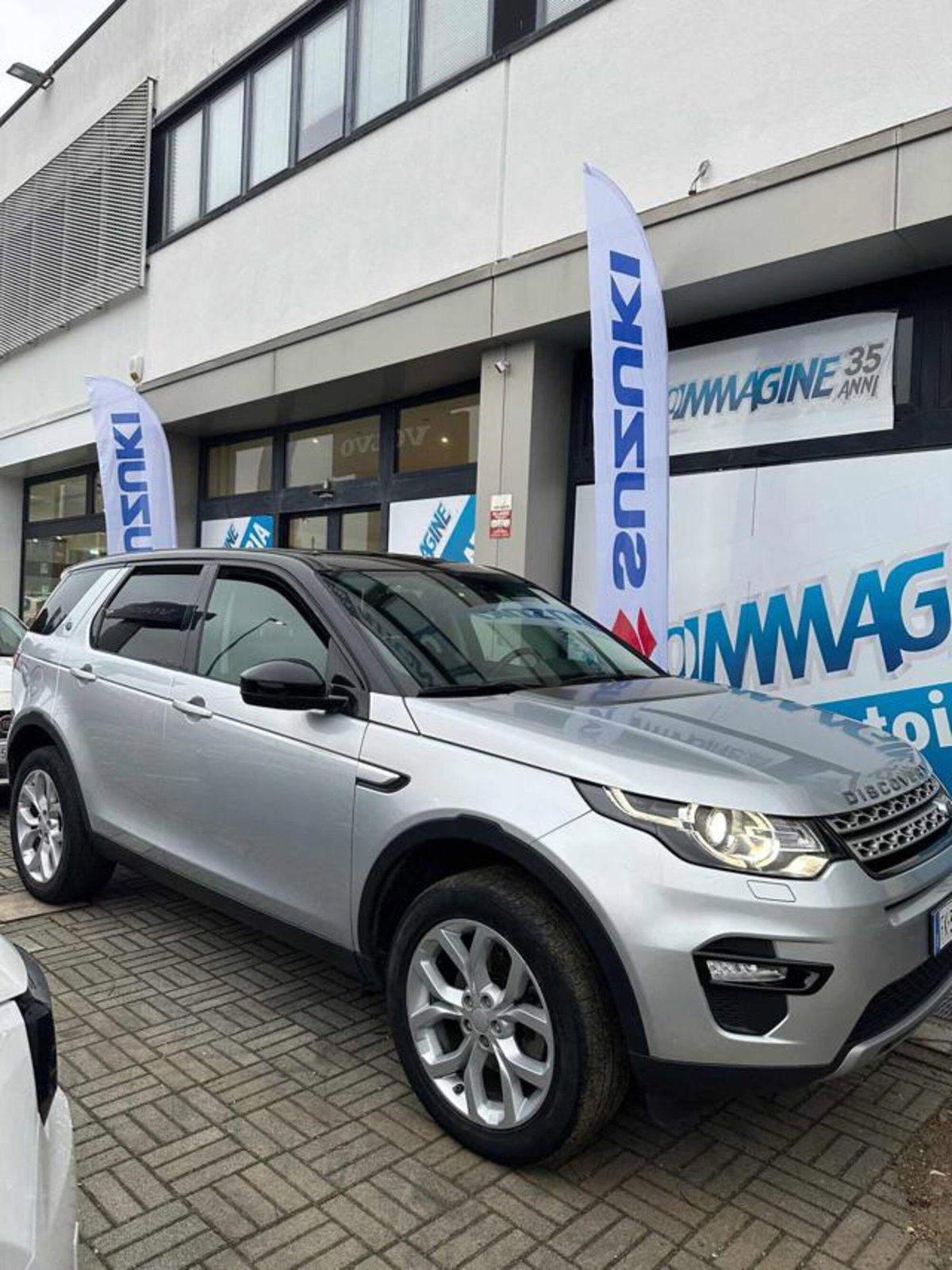 Land Rover Discovery Sport 2.0 TD4 150 CV HSE (4)