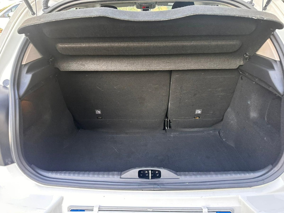 Citroen C3 BlueHDi 100 S&S Feel Pack (12)