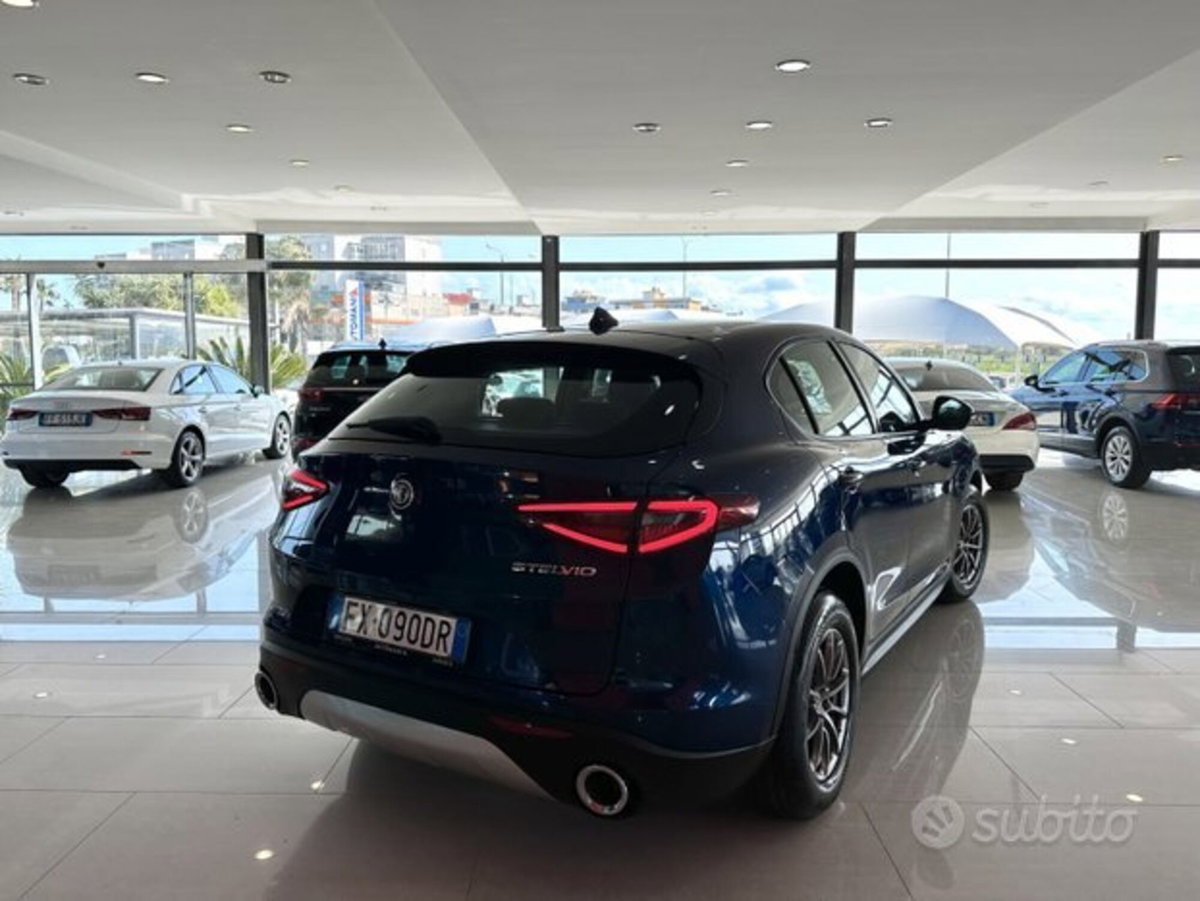 Alfa Romeo Stelvio Stelvio 2.2 Turbodiesel 180 CV AT8 Q4 Super (3)