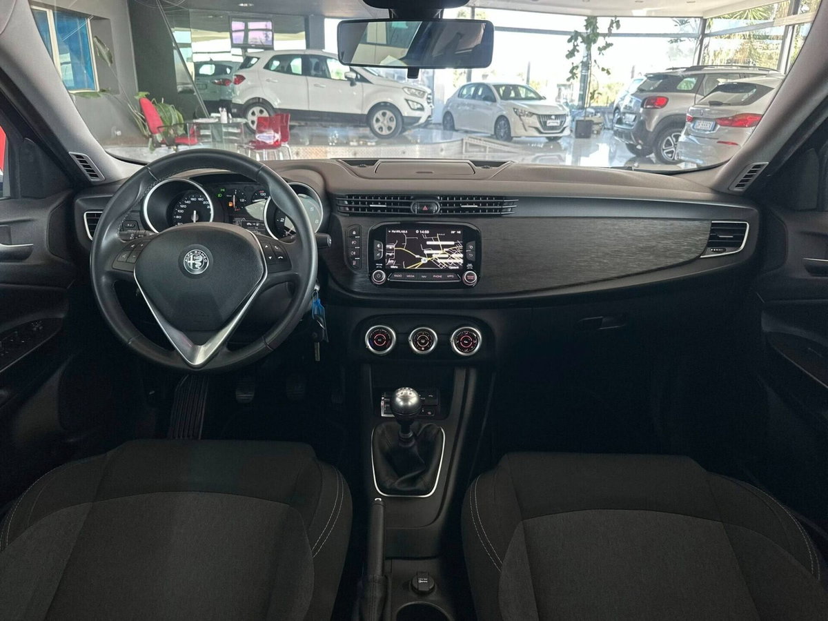 Alfa Romeo Giulietta 1.6 JTDm Ti 120cv (5)