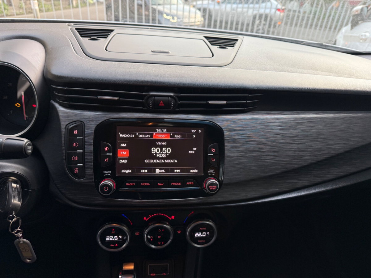 Alfa Romeo Giulietta 1.6 JTDm Ti 120cv (18)
