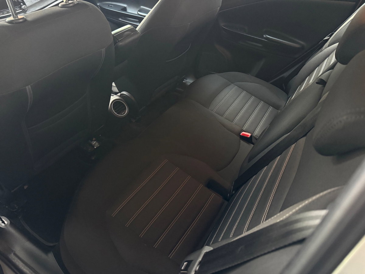 Alfa Romeo Giulietta 1.6 JTDm Ti 120cv (20)
