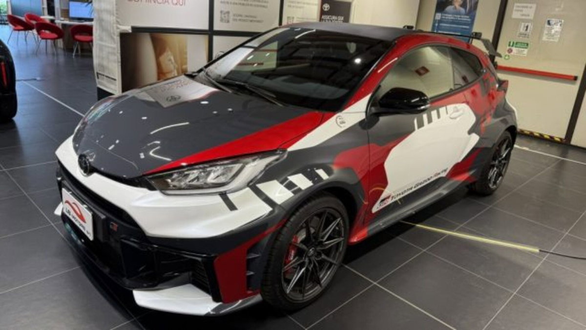 Toyota GR Yaris 1.6 Rovanpera Special Edition imt-6