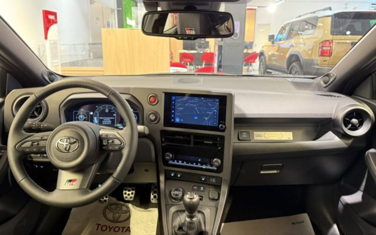 Toyota GR Yaris 1.6 Rovanpera Special Edition imt-6 (7)