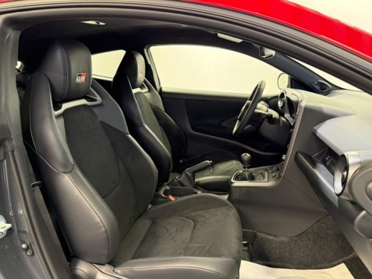 Toyota GR Yaris 1.6 Rovanpera Special Edition imt-6 (8)