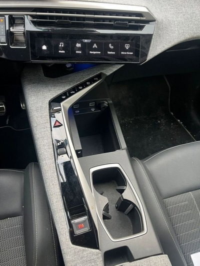 Peugeot 3008 73 kWh GT (17)