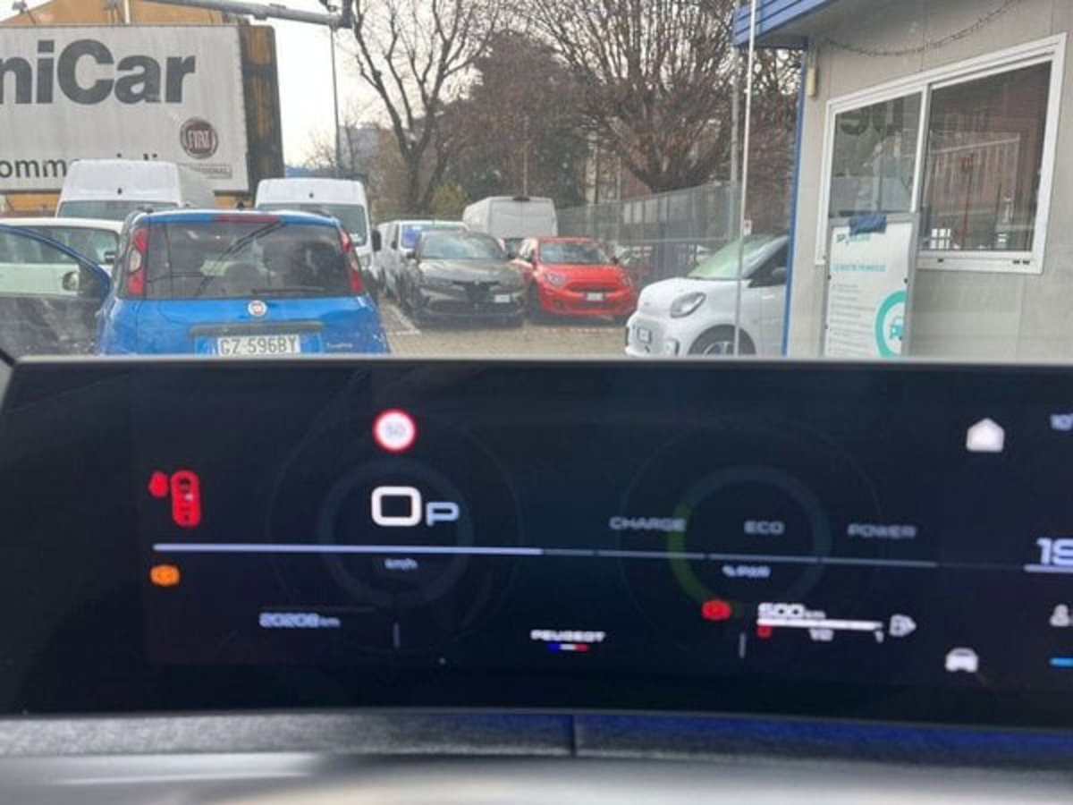 Peugeot 3008 73 kWh GT (18)