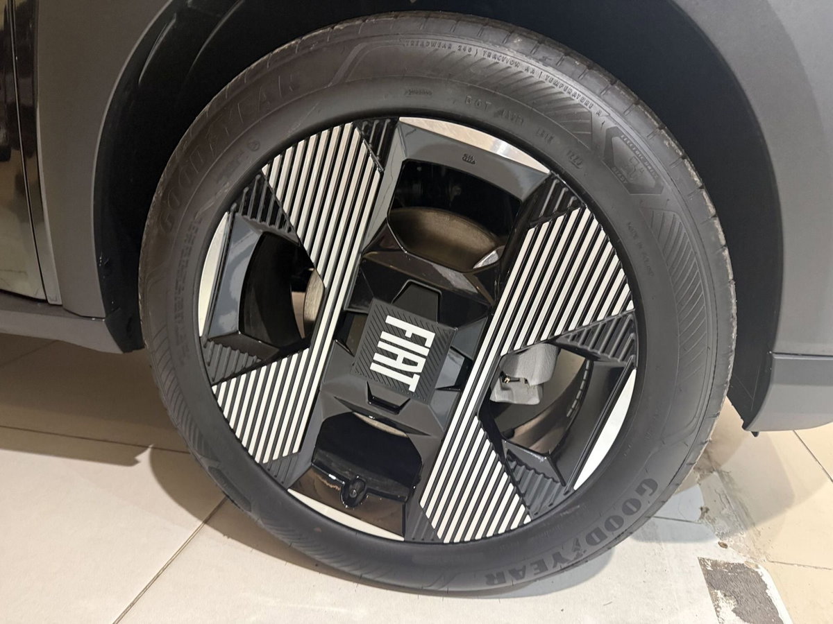 Fiat Grande Panda 1.2 hybrid La Prima 110cv edct (5)