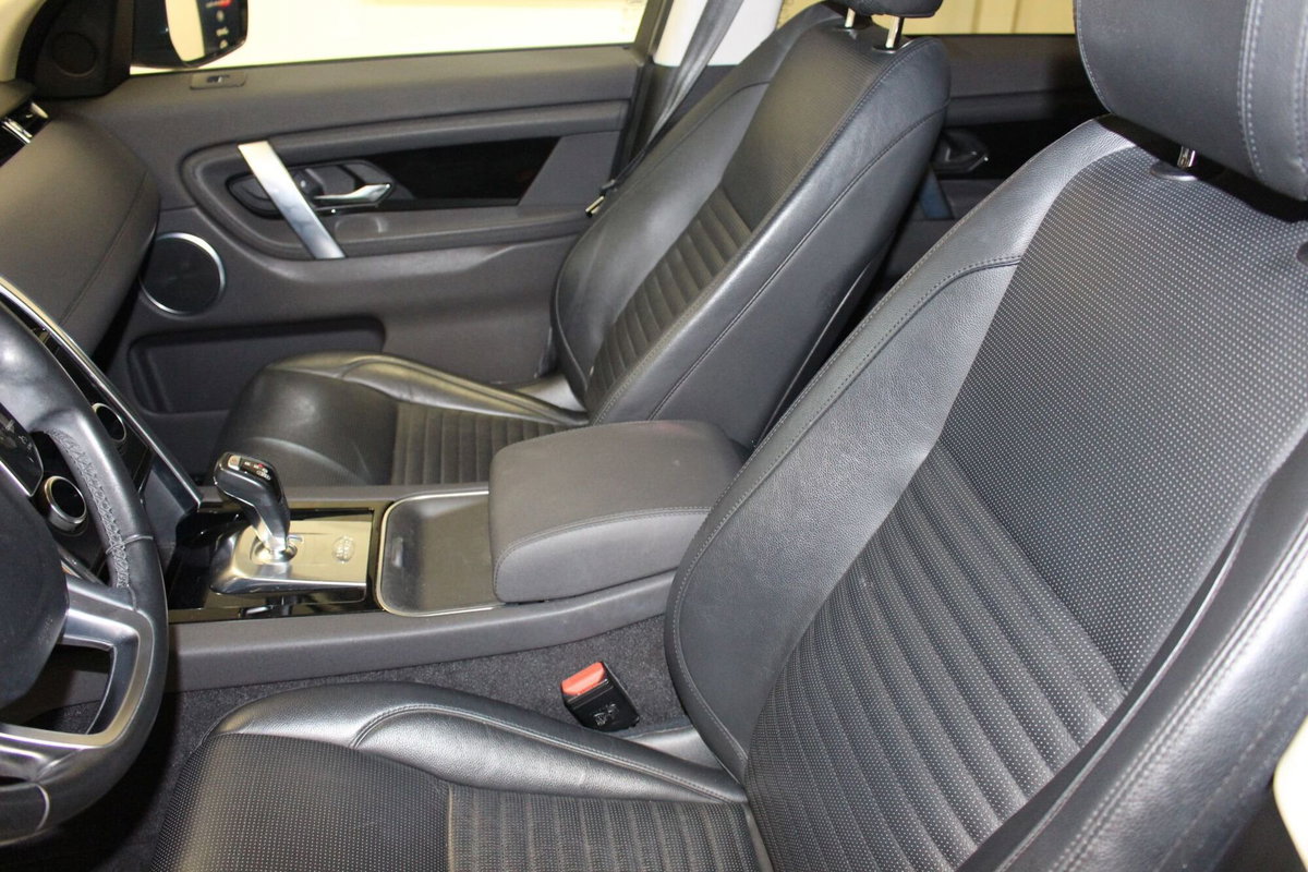 Land Rover Discovery Sport 2.0 TD4 150 CV SE (8)