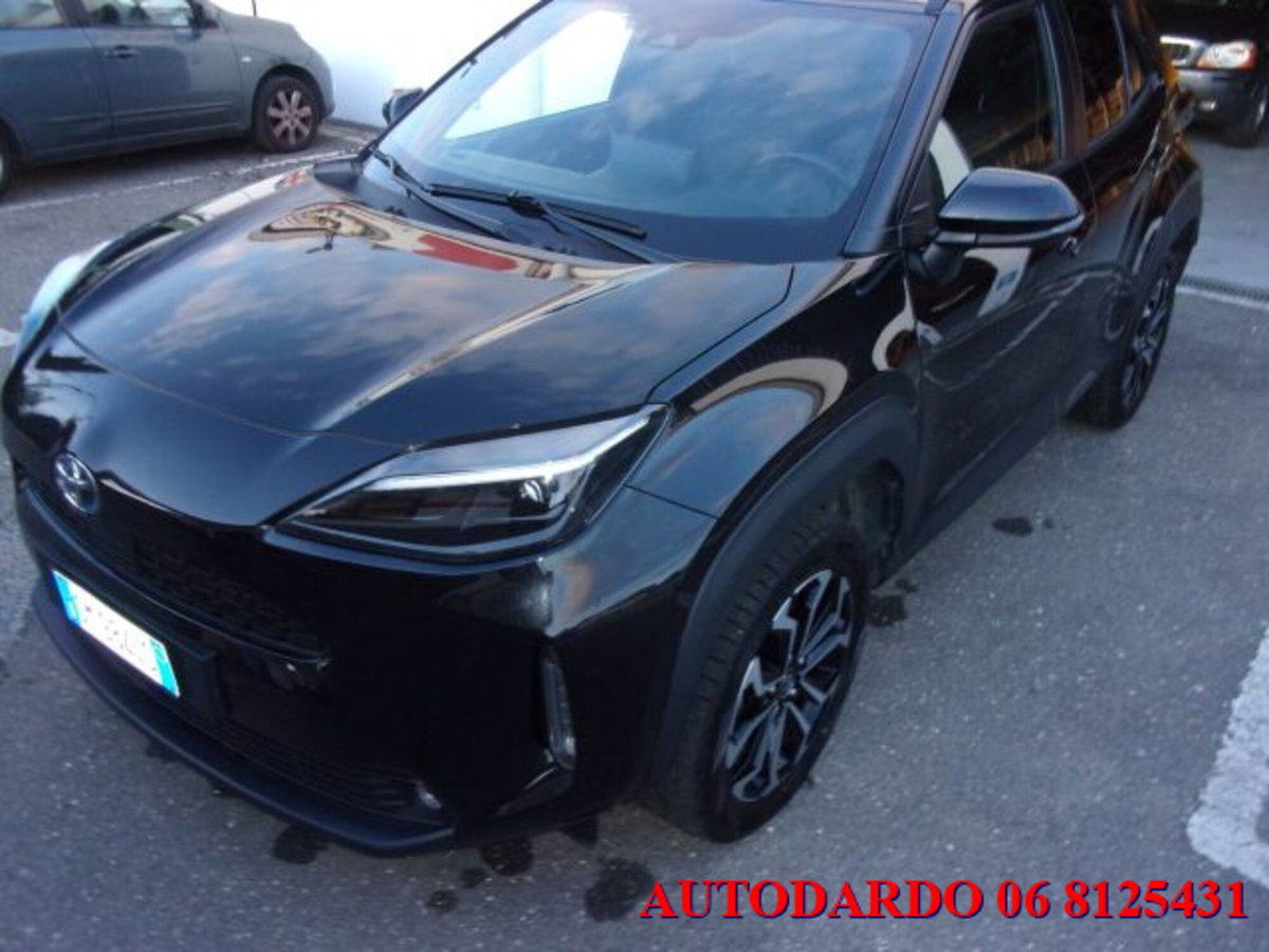 Toyota Yaris Cross 1.5h GR Sport Black Sky fwd 116cv e-cvt (3)