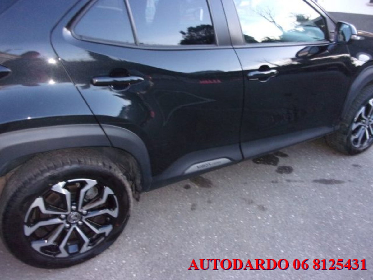 Toyota Yaris Cross 1.5h GR Sport Black Sky fwd 116cv e-cvt (10)