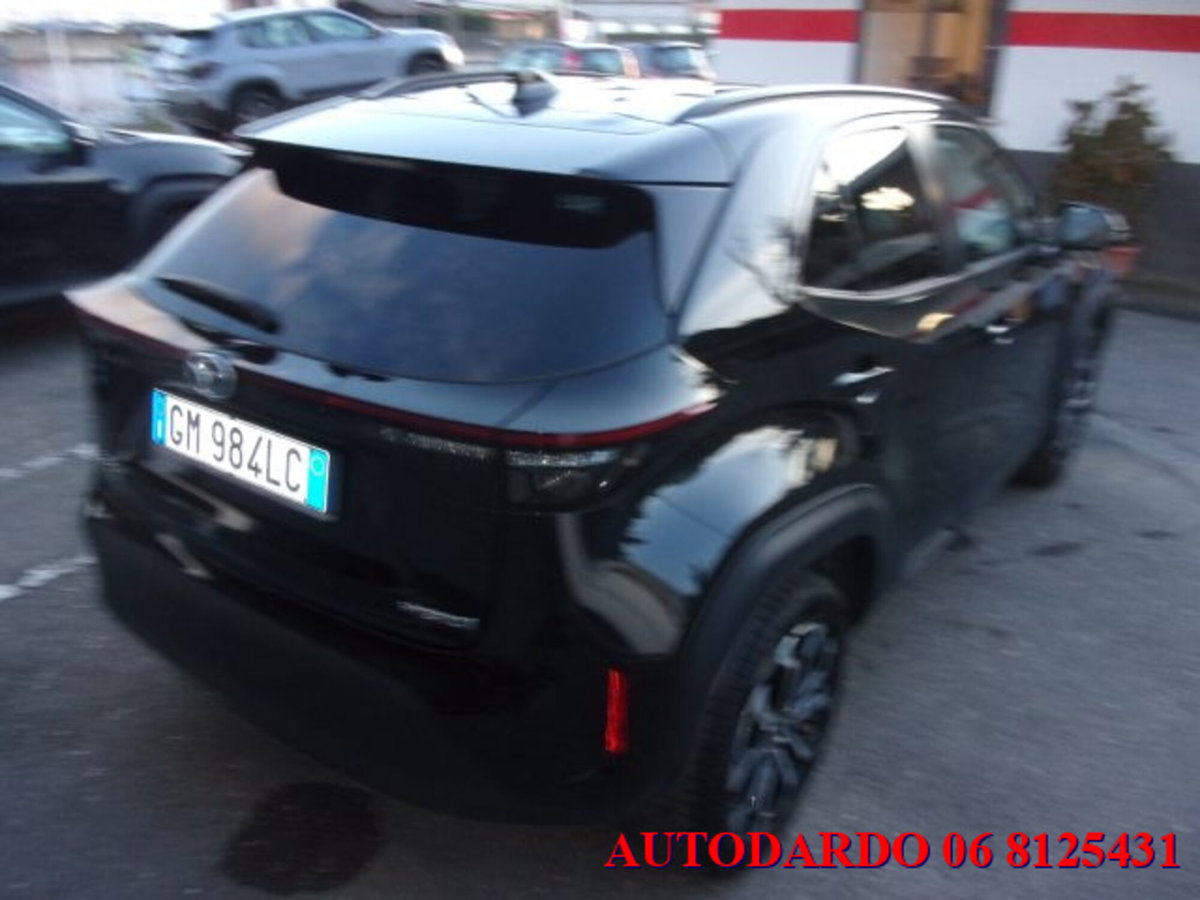Toyota Yaris Cross 1.5h GR Sport Black Sky fwd 116cv e-cvt (9)