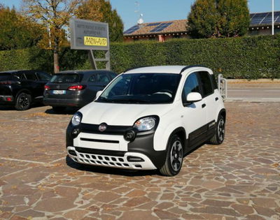 Fiat Panda Cross 1.0 firefly hybrid Cross s&s 70cv 5p.ti nuova