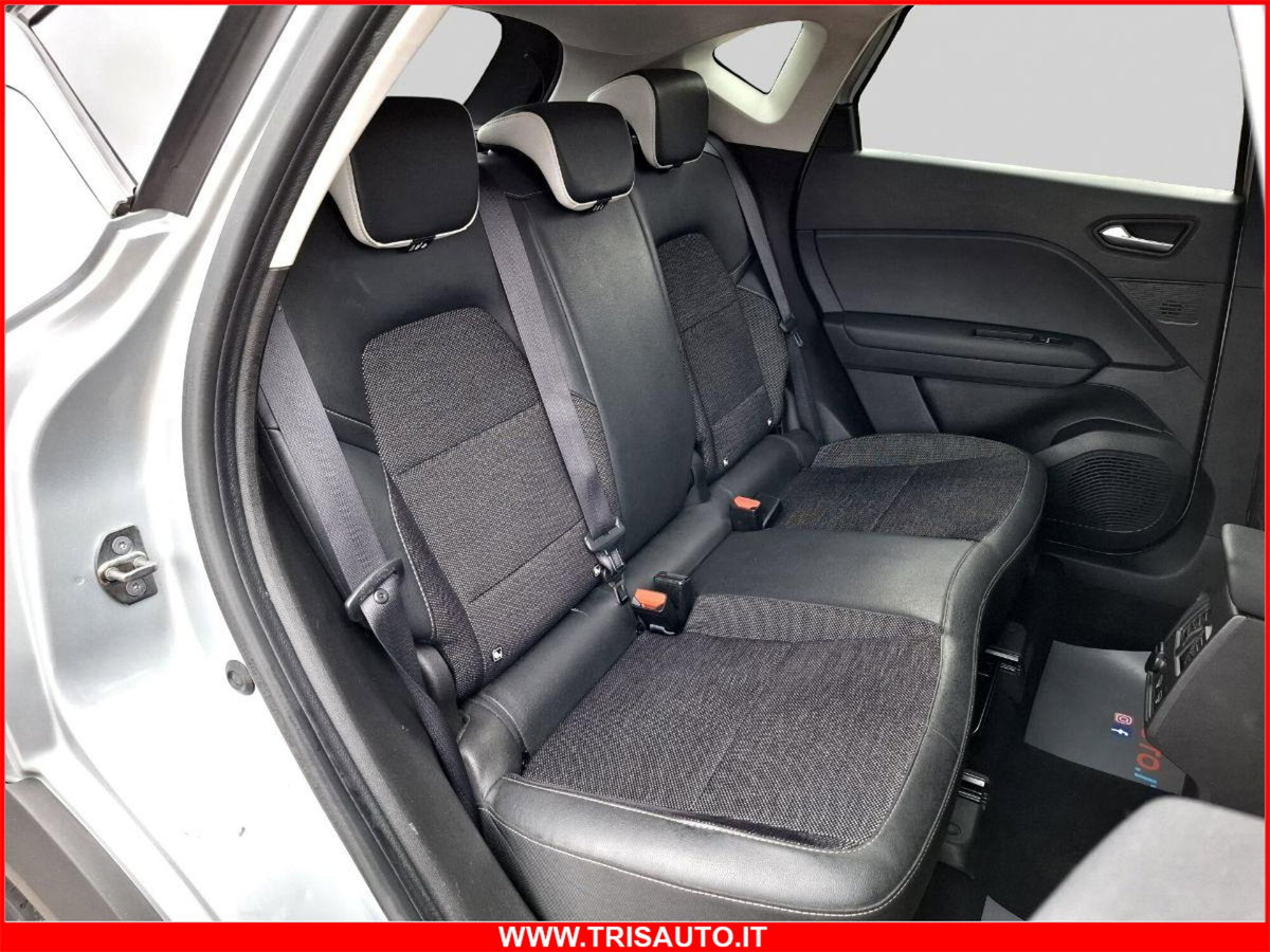 Renault Captur 1.0 tce Techno 90cv (10)