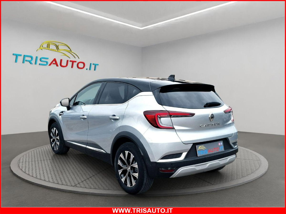 Renault Captur 1.0 tce Techno 90cv (2)