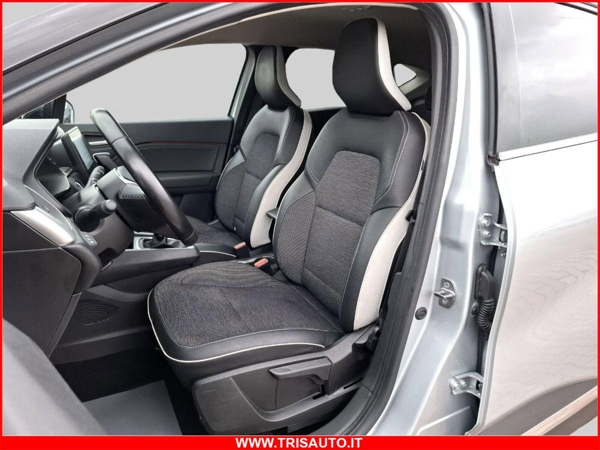 Renault Captur 1.0 tce Techno 90cv (9)