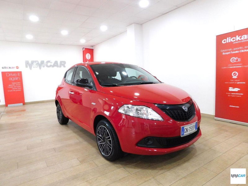 Lancia Ypsilon 1.0 FireFly 5 porte S&S Hybrid Ecochic A. Ferretti