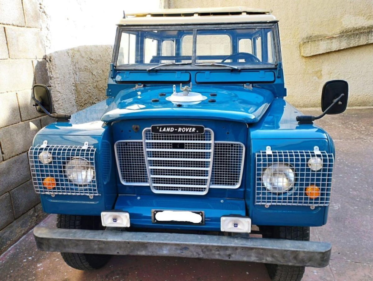 Land Rover Defender 110 2.5 Tdi Hard-top (3)
