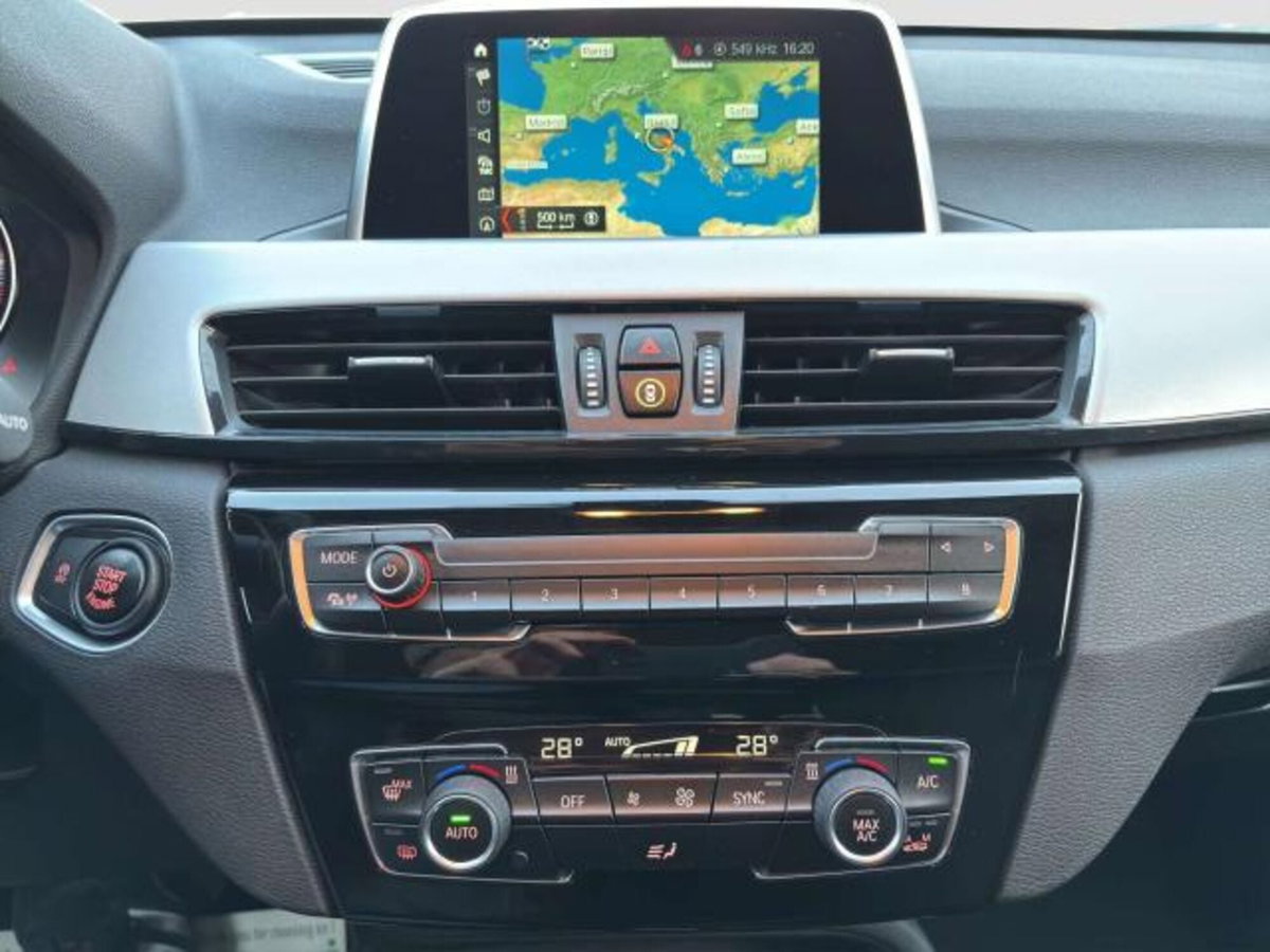 BMW X1 sDrive18d Advantage (11)