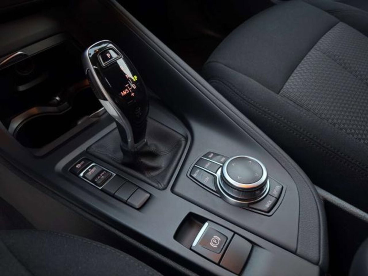 BMW X1 sDrive18d Advantage (14)