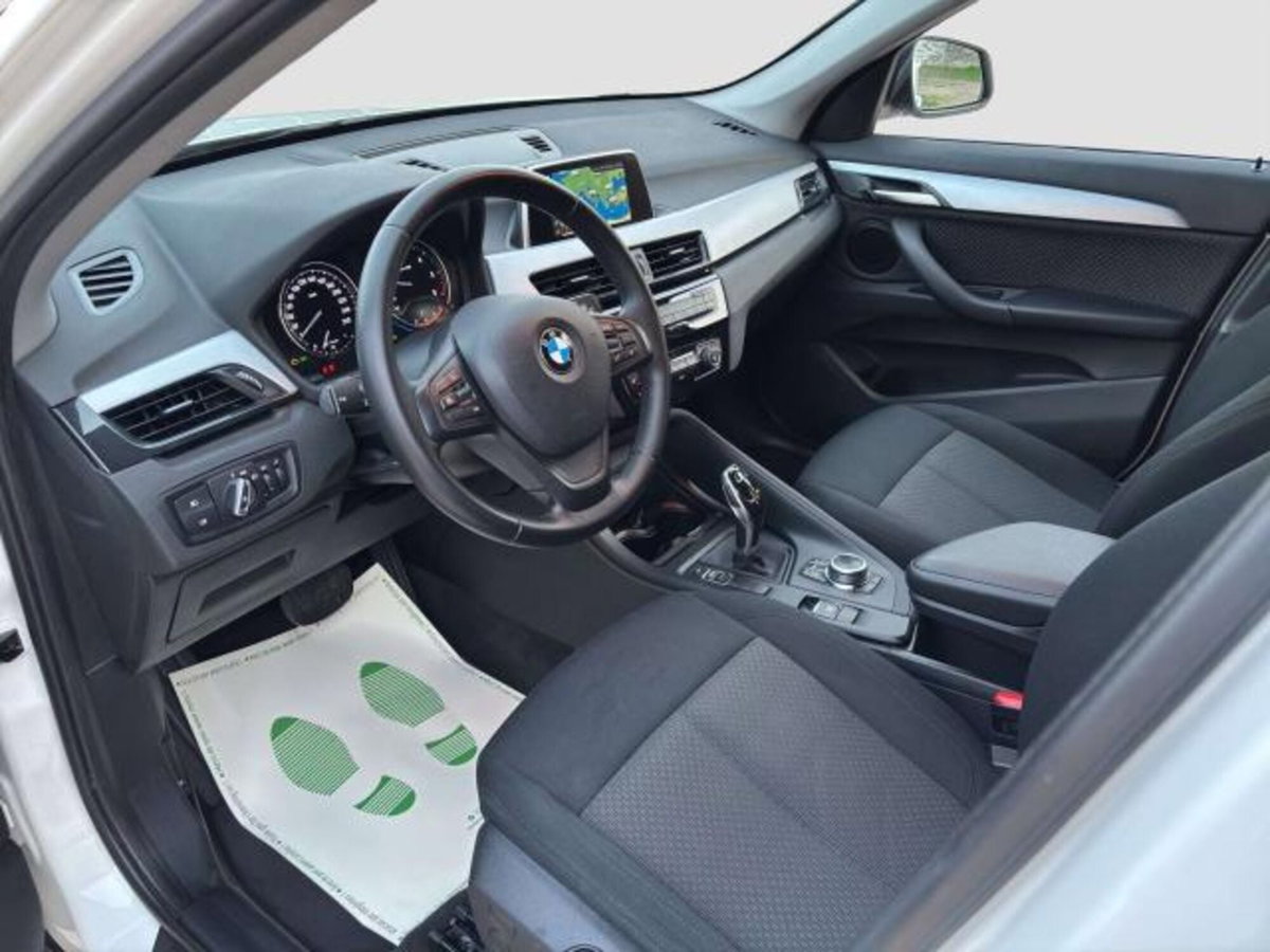 BMW X1 sDrive18d Advantage (7)