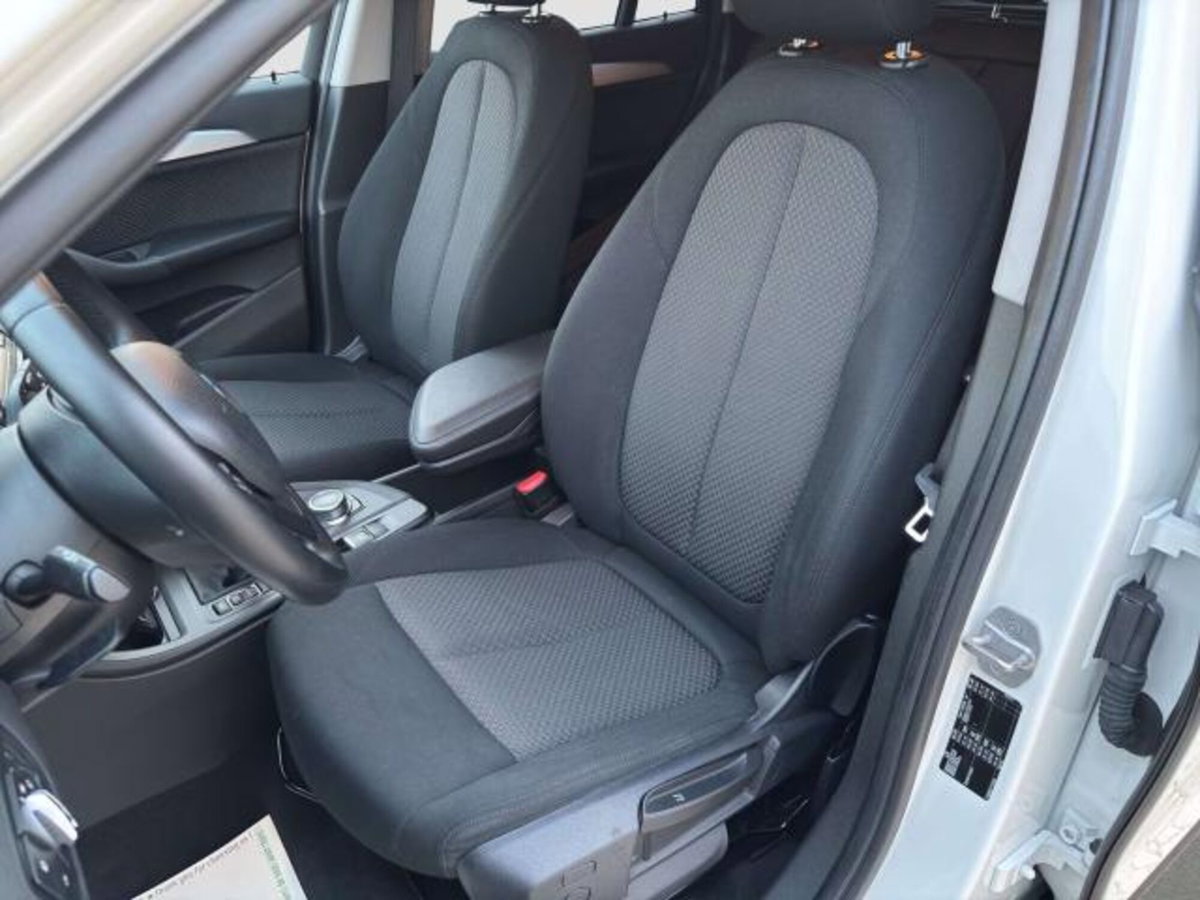 BMW X1 sDrive18d Advantage (8)