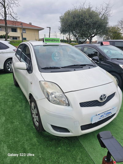 Toyota Yaris 1.0 5 porte usata