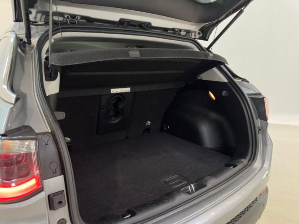 Jeep Compass 2.0 Multijet II 4WD Limited (14)