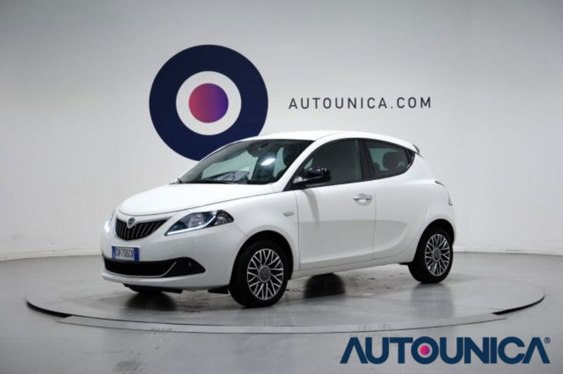 Lancia Ypsilon 1.0 FireFly 5 porte S&S Hybrid Gold Plus
