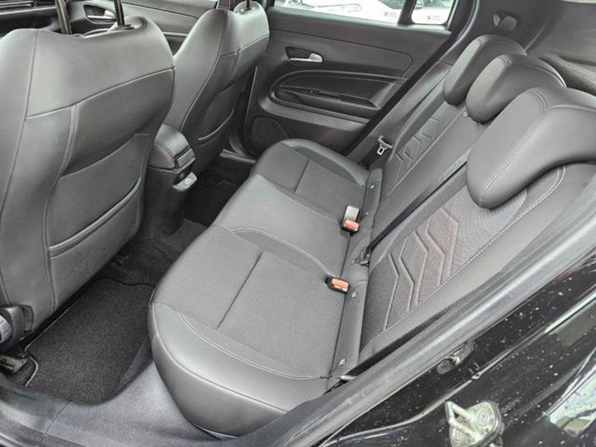 Jeep Avenger 1.2 turbo Altitude fwd 100cv (13)