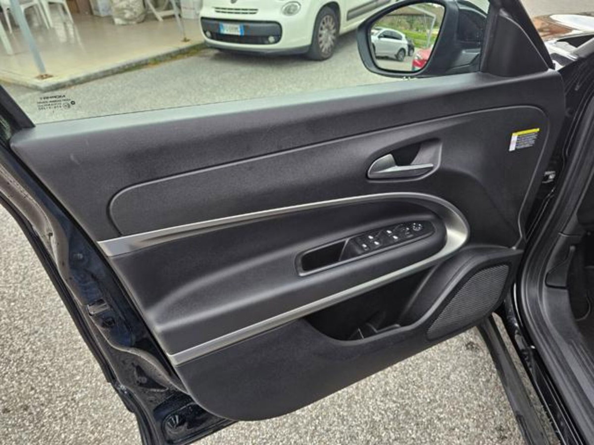 Jeep Avenger 1.2 turbo Altitude fwd 100cv (14)