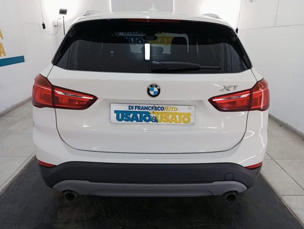 BMW X1 xDrive20d Business (3)