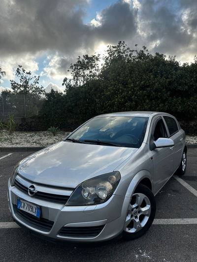 Opel Astra 1.7 CDTI 101CV 5 porte Cosmo usata
