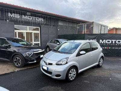 Toyota Aygo 1.0 12V VVT-i 5 porte usata