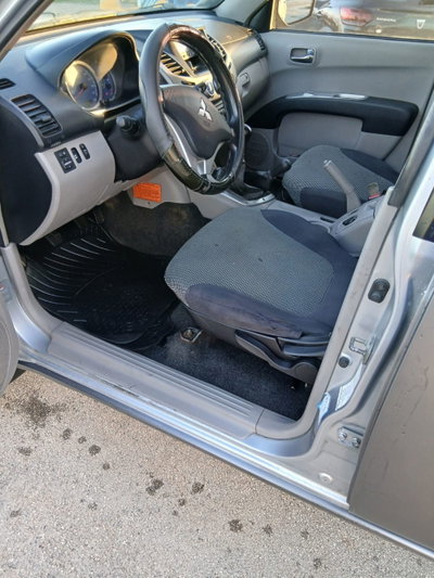 Mitsubishi L200 2.5 DI-D Double Cab Invite (6)