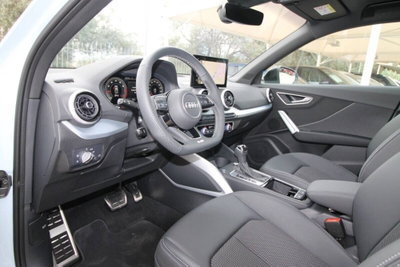 Audi Q2 Q2 35 TFSI Identity Black (16)