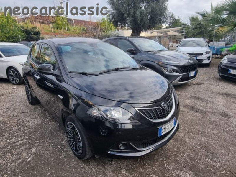 Lancia Ypsilon 1.0 FireFly 5 porte S&S Hybrid Gold Plus