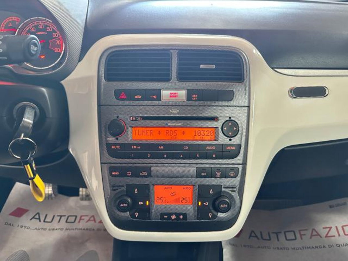 Abarth Grande Punto 1.4 T-Jet 16V 3 porte (16)