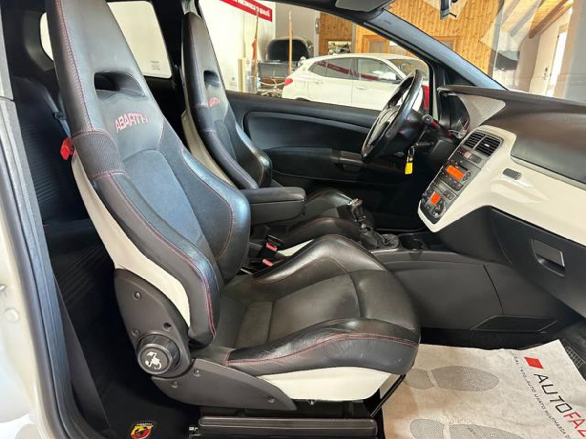 Abarth Grande Punto 1.4 T-Jet 16V 3 porte (20)