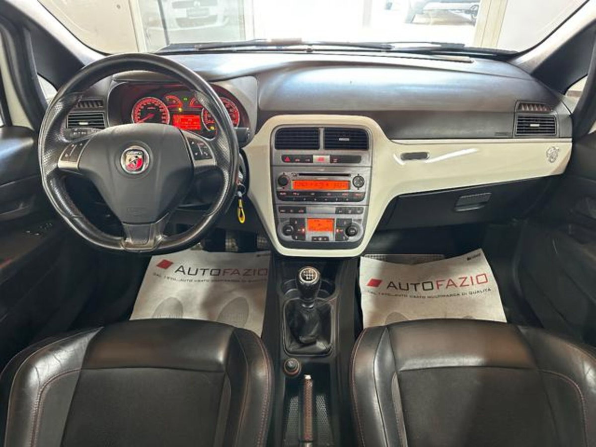 Abarth Grande Punto 1.4 T-Jet 16V 3 porte (5)