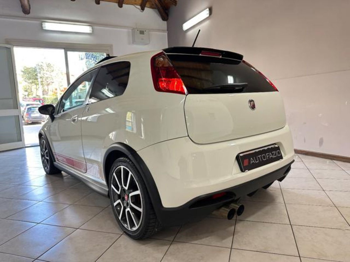 Abarth Grande Punto 1.4 T-Jet 16V 3 porte (6)