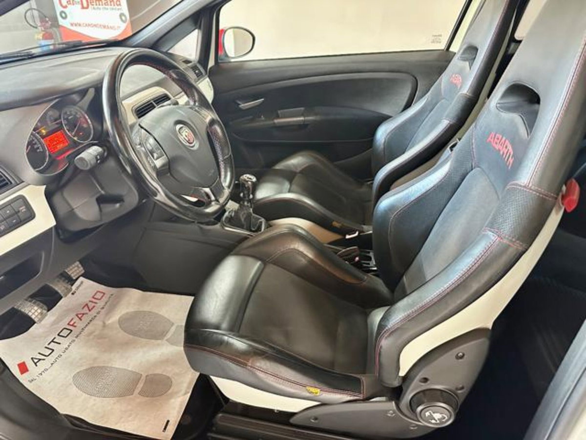 Abarth Grande Punto 1.4 T-Jet 16V 3 porte (7)
