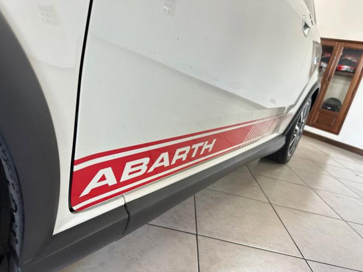 Abarth Grande Punto 1.4 T-Jet 16V 3 porte (8)