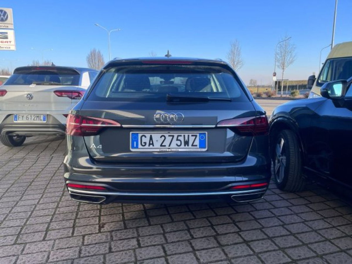 Audi A4 Avant 35 TDI/163 CV S tronic Business Advanced (3)