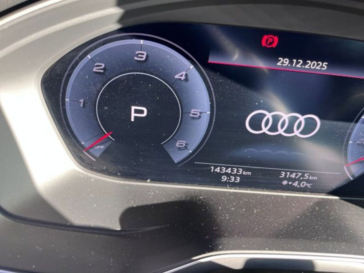 Audi A4 Avant 35 TDI/163 CV S tronic Business Advanced (7)