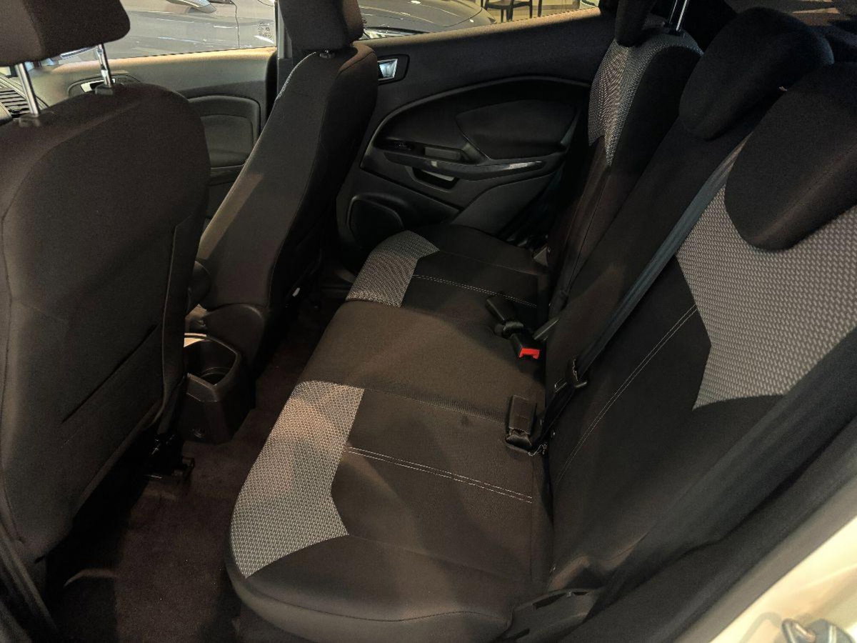 Ford EcoSport 1.5 TDCi 95 CV Titanium (10)