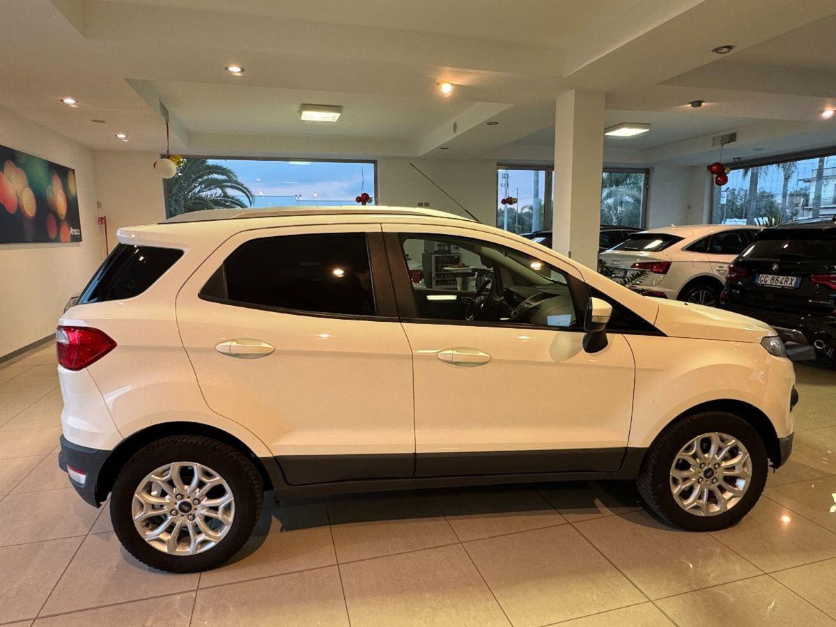 Ford EcoSport 1.5 TDCi 95 CV Titanium (3)